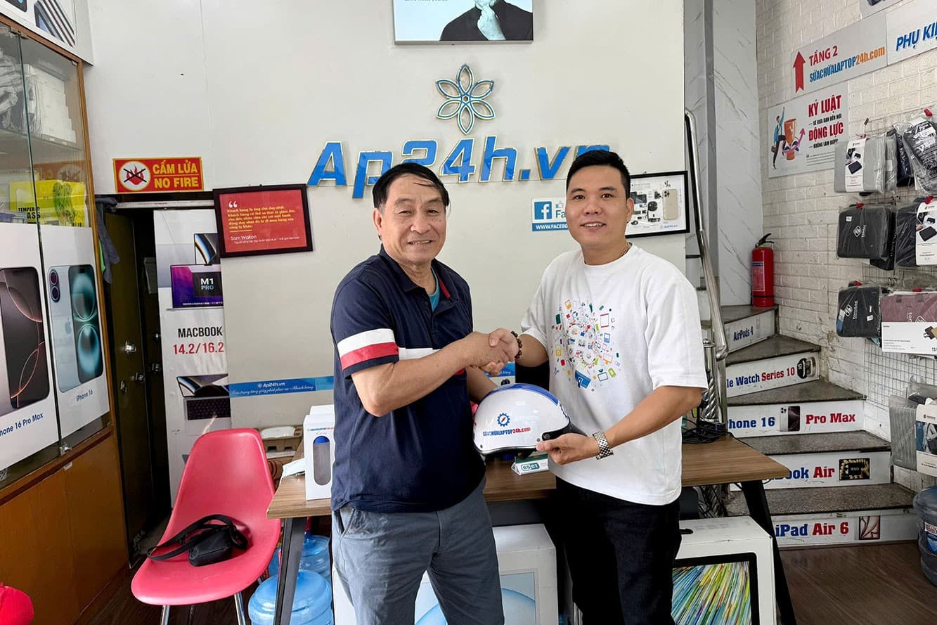 Tặng quà 20/11/2024