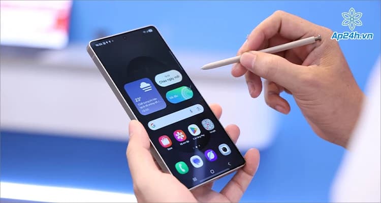 Galaxy S25 vừa ra mắt, đã có bản cập nhật phần mềm đầu tiên