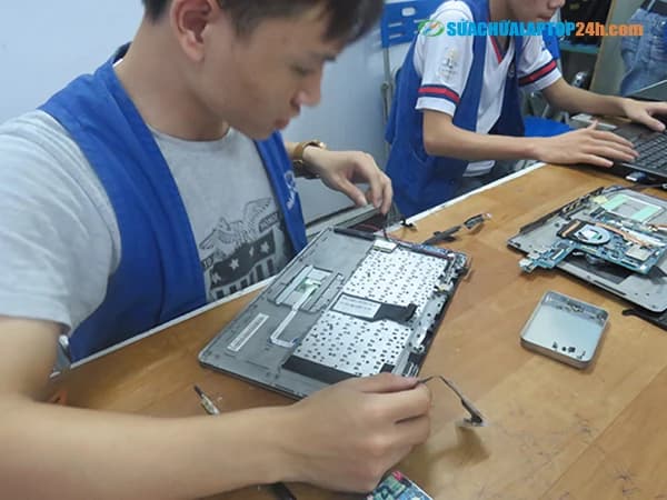 NÊN SỬA CHỮA MÁY TÍNH TẠI NHÀ GIÁ RẺ Ở ĐÂU TỐT NHẤT?
