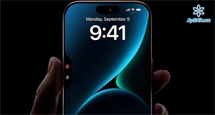 iOS 18: iPhone tự khởi động lại sau 72 giờ không mở khoá