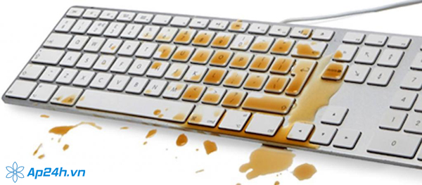 Cấp cứu bàn phím Macbook bị vô nước